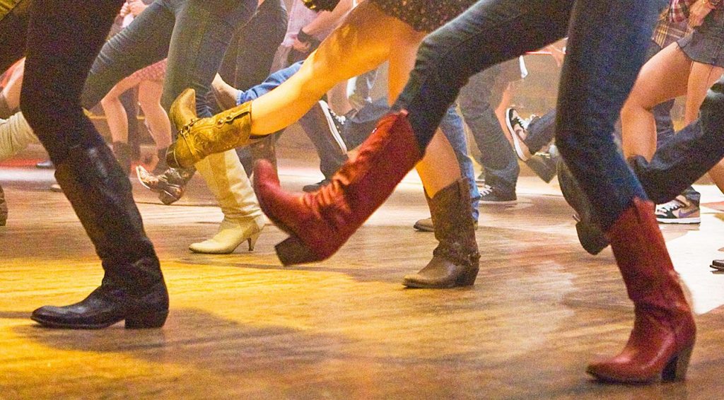 Buenas Razones Para Bailar Country Line Dance Corbeto S Boots Blog