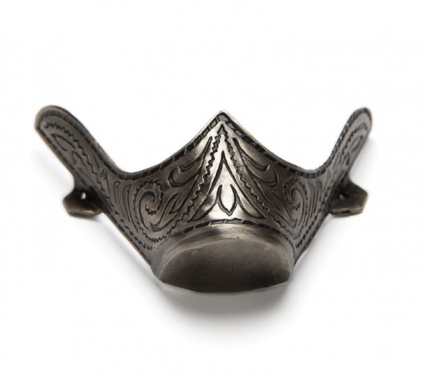 Antique silver engraved metal caps for western boots