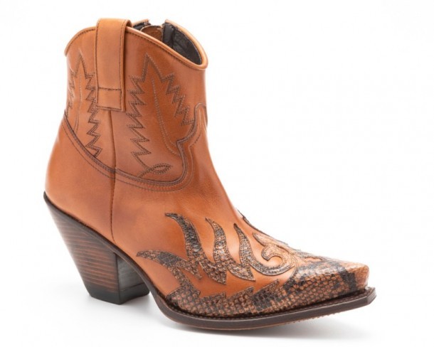 Snakeskin Sendra women ankle boots