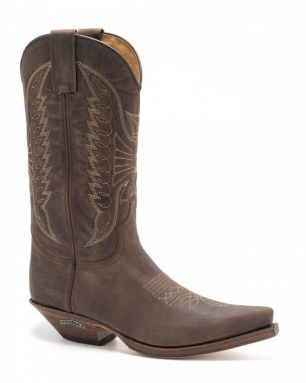 Greased dark brown leather Sendra classic Cuervo shape cowboy boots