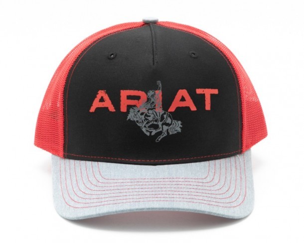 Red and black ariat cowboy style cap with mesh available at Corbeto