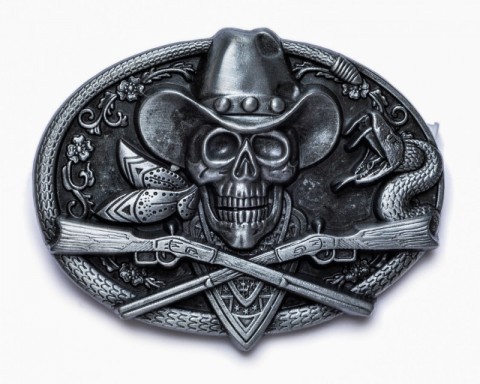 Hebilla calavera cowboy para cinturón decorada con serpiente cascabel y rifles del oeste a la venta en Corbeto