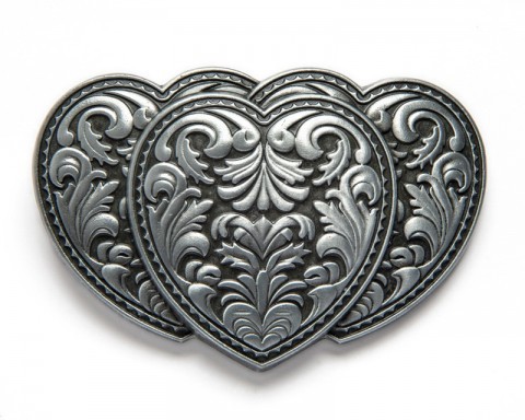 Country style women buckle with three engraved hearts