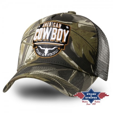 Gorra estilo trucker con estampado de camuflaje y bordado american cowboy disponible en la tienda online Corbeto